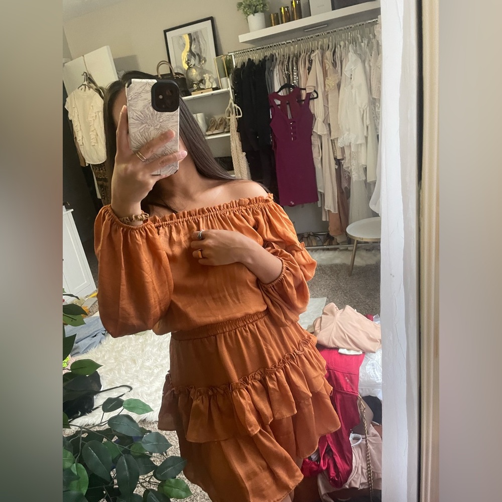 Over the shoulder dress